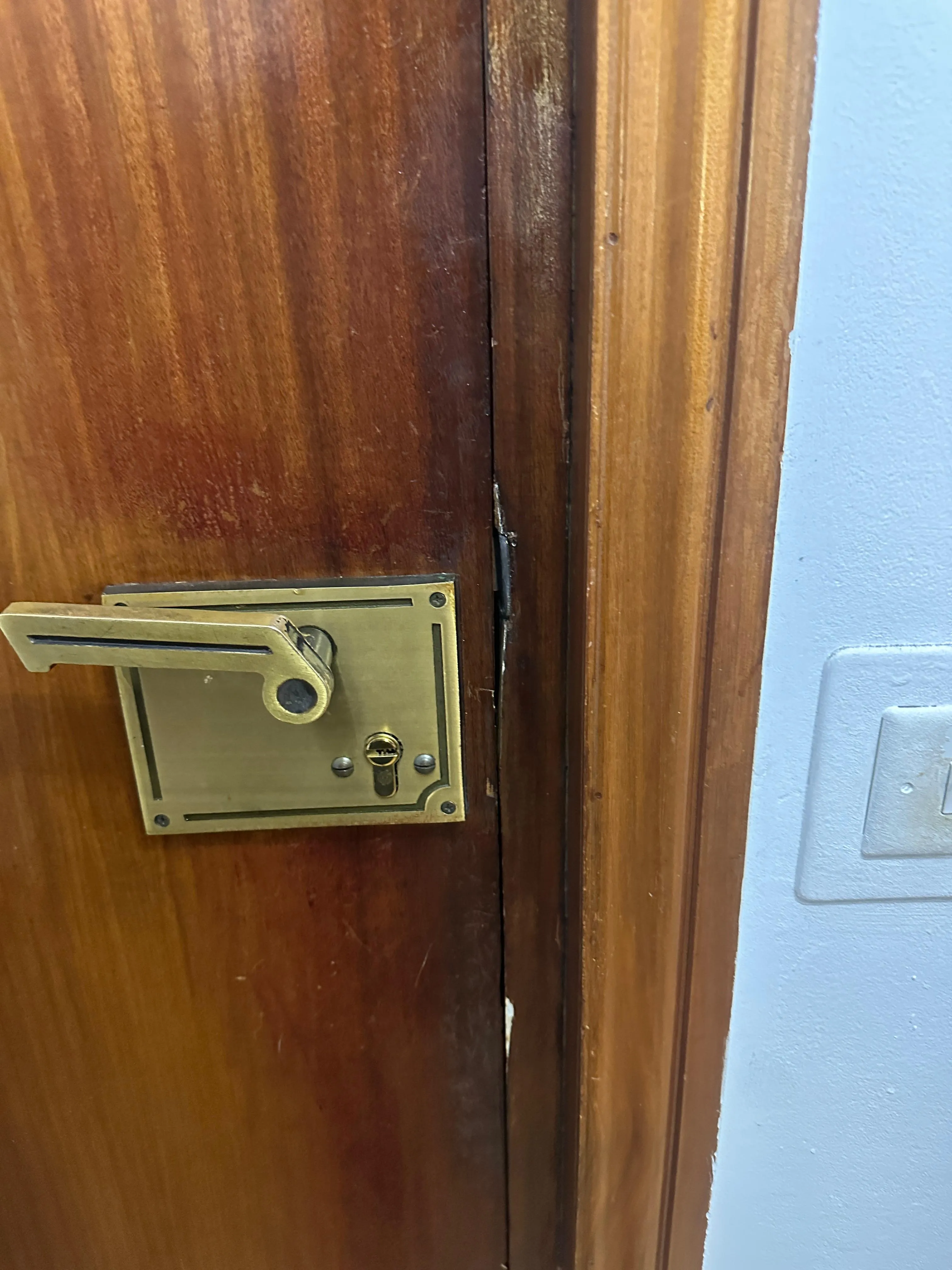 Cerrajeros profesionales en Carabanchel