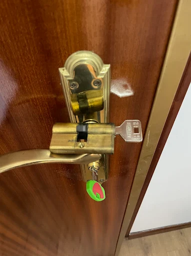 Instalación de bombín antibumping