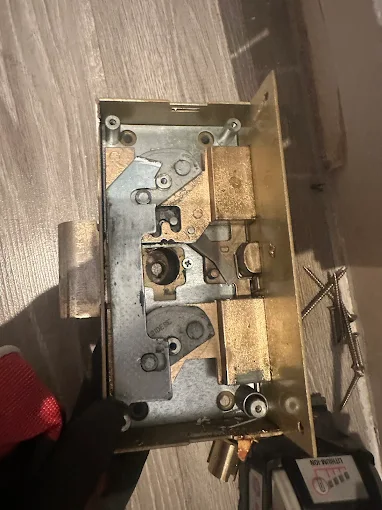 Reparación de persiana atascada